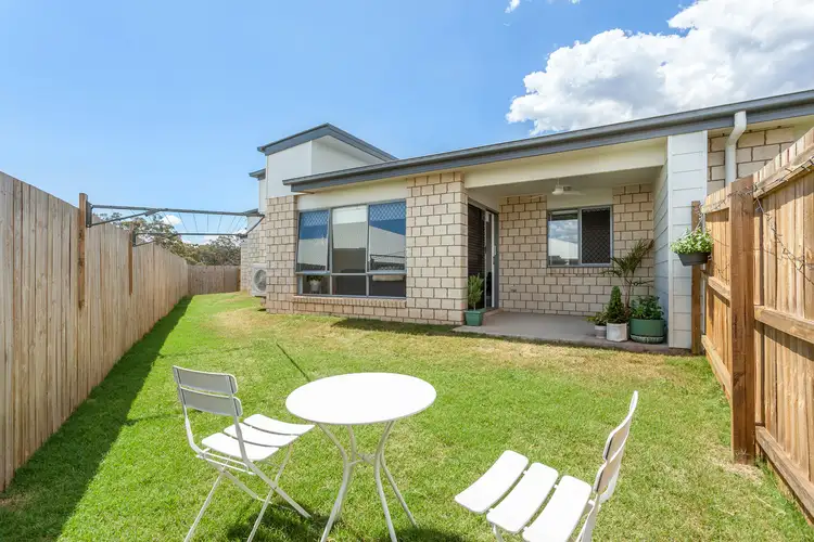Sixth view of Homely semi-detached listing, 12a Dove Crescent, Kleinton QLD 4352