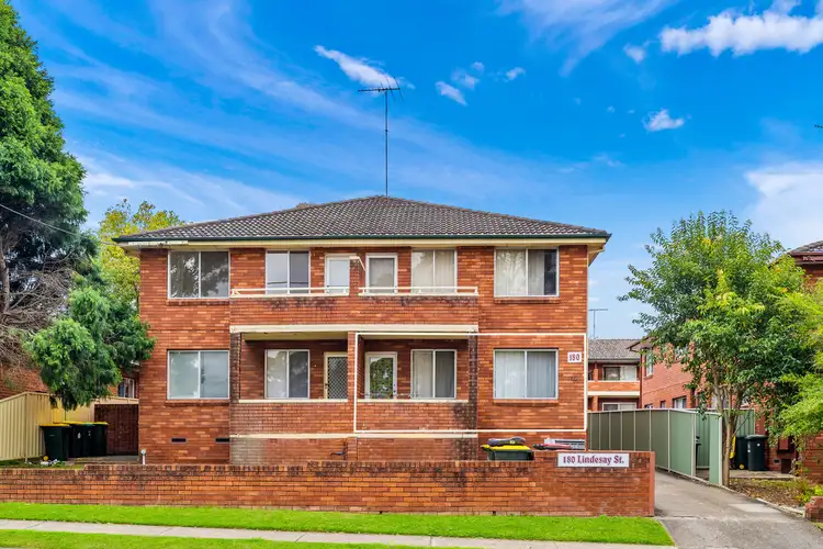 1/180 Lindesay Street, Campbelltown NSW 2560