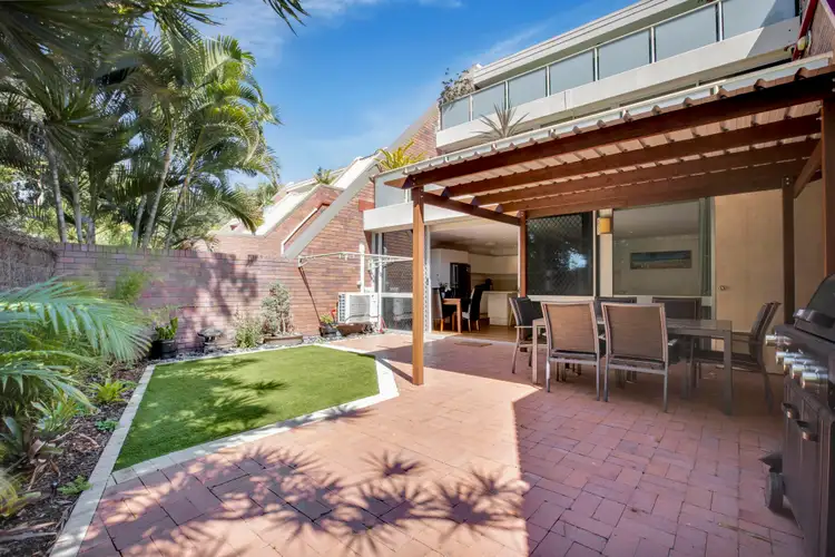 8/111 Rio Vista Boulevard, Broadbeach Waters QLD 4218