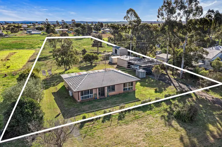 44 Railway Street, Cambooya QLD 4358