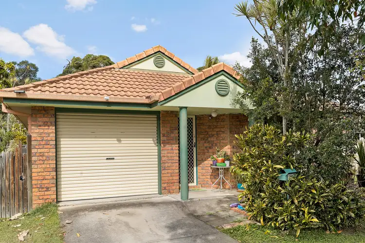 33 Cambridge Crescent, Fitzgibbon QLD 4018