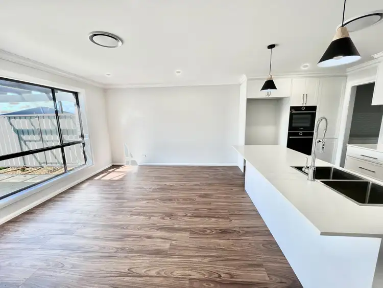 Fourth view of Homely house listing, 27 Quiberon Way, Goulburn NSW 2580