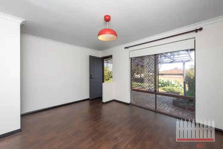 Sixth view of Homely house listing, 2 Pagnell Way, Swan View WA 6056