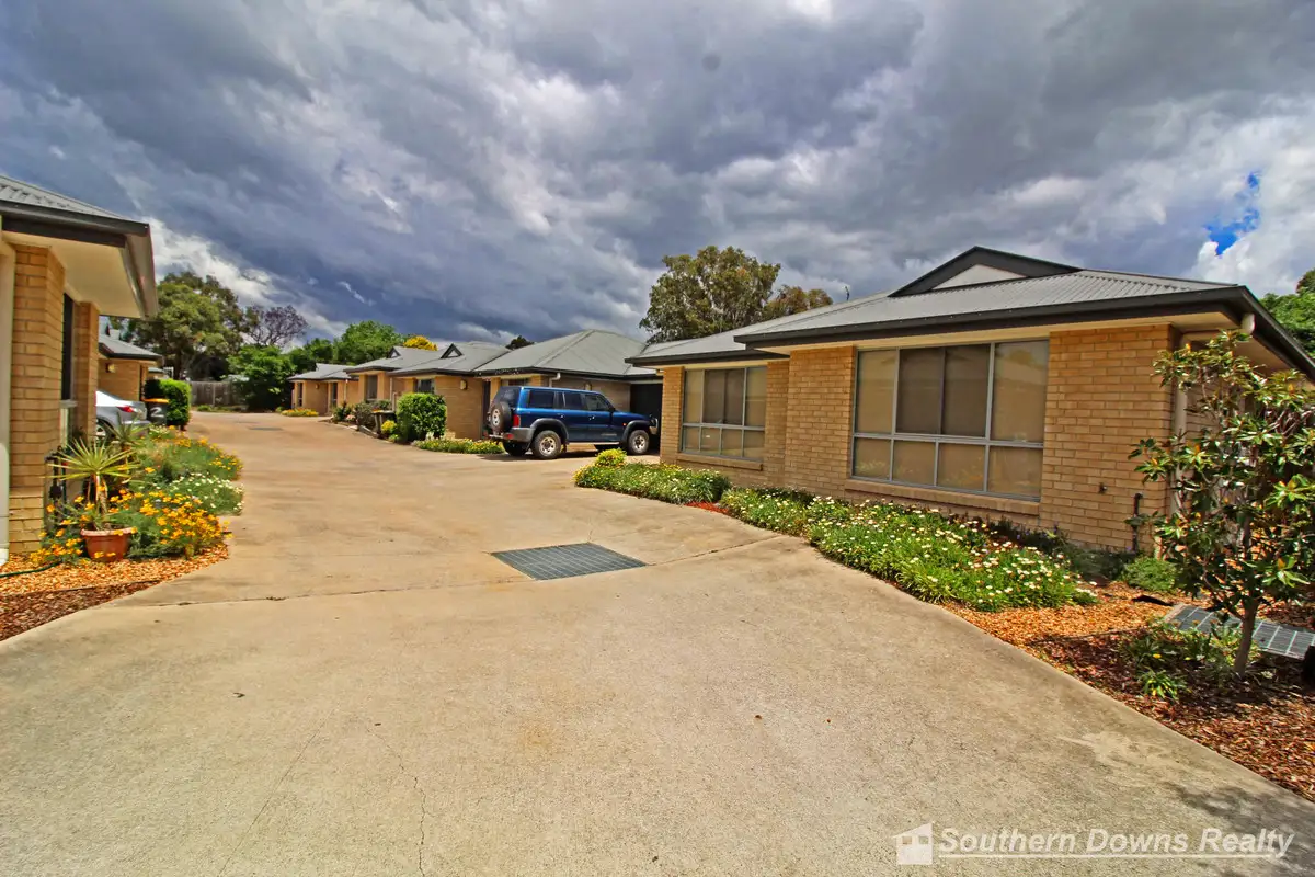 Main view of Homely unit listing, 8/208 Wood Street, Warwick QLD 4370