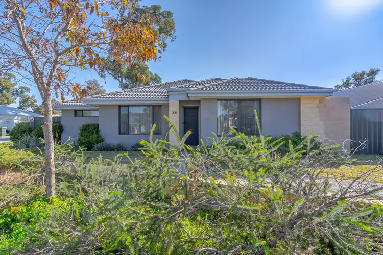 38 Somerford Promenade, Wellard WA 6170