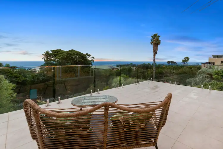 11 Matong Road, Mount Eliza VIC 3930
