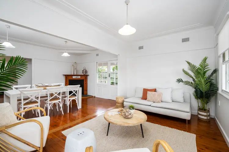Fifth view of Homely house listing, 2 Dunn Street, Point Frederick NSW 2250