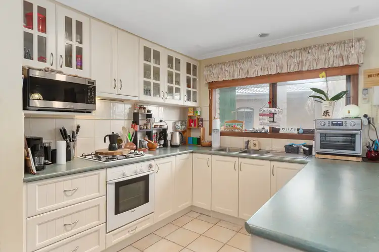 Fifth view of Homely house listing, 19 Leawarra Parade, Frankston VIC 3199