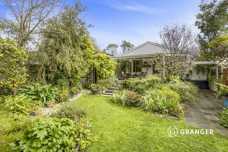 86 Seaview Avenue, Safety Beach VIC 3936