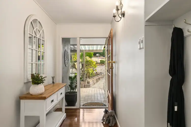 Second view of Homely house listing, 33 Kitching Street, Chapel Hill QLD 4069