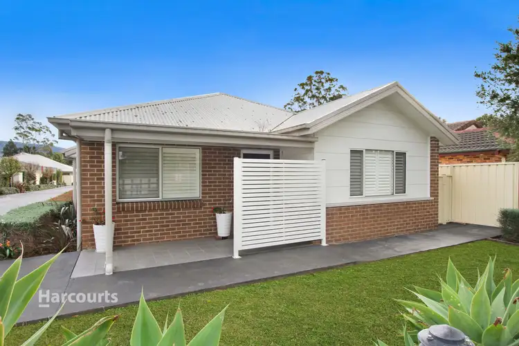 Main view of Homely villa listing, 1/118 Avondale Road, Avondale NSW 2530