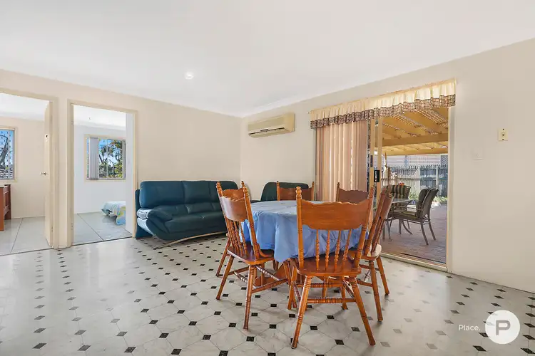 Sixth view of Homely house listing, 4 Lintrose Court, Edens Landing QLD 4207