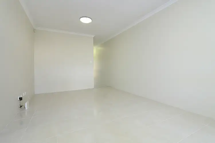 Seventh view of Homely house listing, 32/1 Balfour Road, Swan View WA 6056