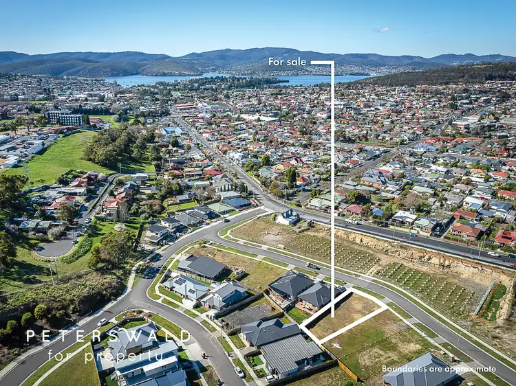 18 Tabart Street, New Town TAS 7008