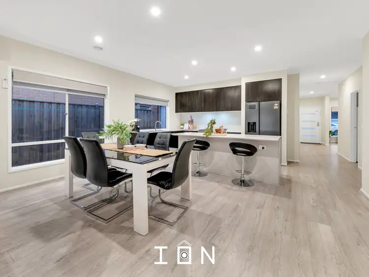 Fourth view of Homely house listing, 6 Ballymarang Chase, Cranbourne West VIC 3977