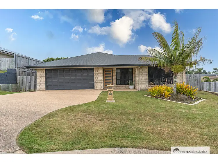 2 Scarborough Street, Lammermoor QLD 4703