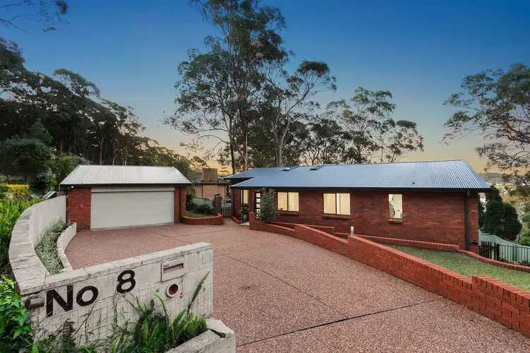 8 Lampeter Close, Mount Hutton NSW 2290