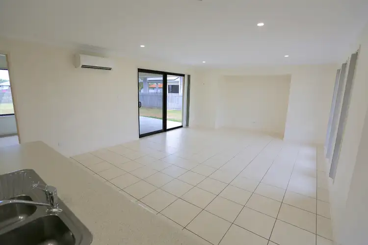 Sixth view of Homely house listing, 5 Sorrento Way, Zilzie QLD 4710