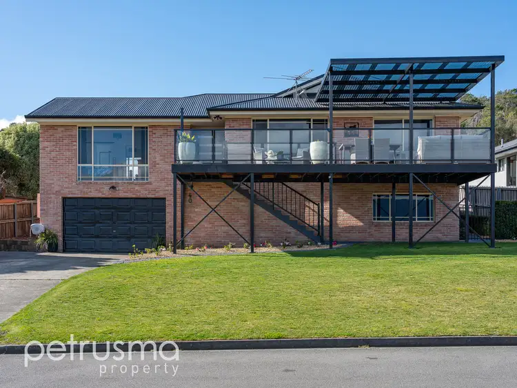 40 Clives Avenue, Old Beach TAS 7017