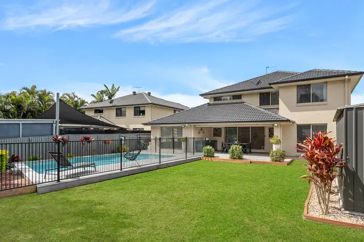 15 The Avenue, Windaroo QLD 4207