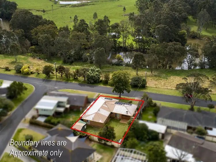 Second view of Homely house listing, 10 Wirra Mirra Drive, Wurruk VIC 3850