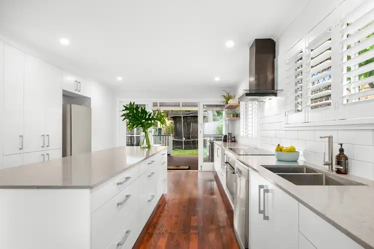 19 Chaplin Street, Stafford Heights QLD 4053