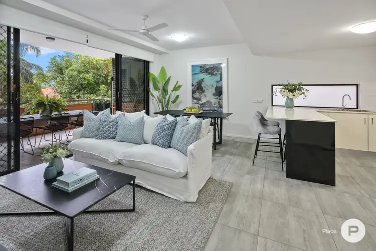 4/35 Crown Street, Holland Park West QLD 4121