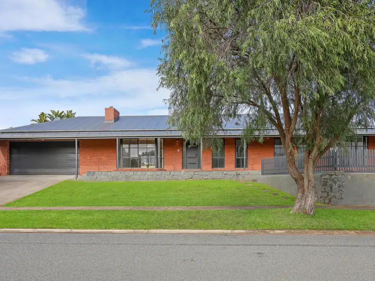 40 Lipook Court