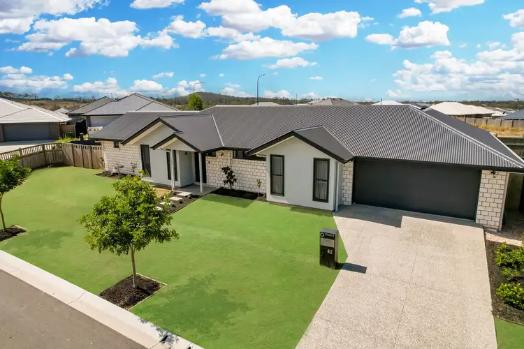 42 Finch Circuit, Flagstone QLD 4280