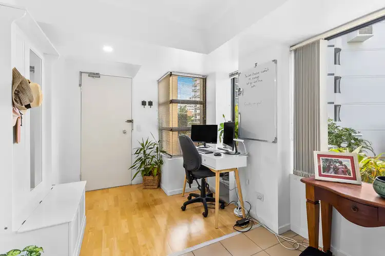 Fifth view of Homely apartment listing, 2/6 Albert Avenue, Broadbeach QLD 4218