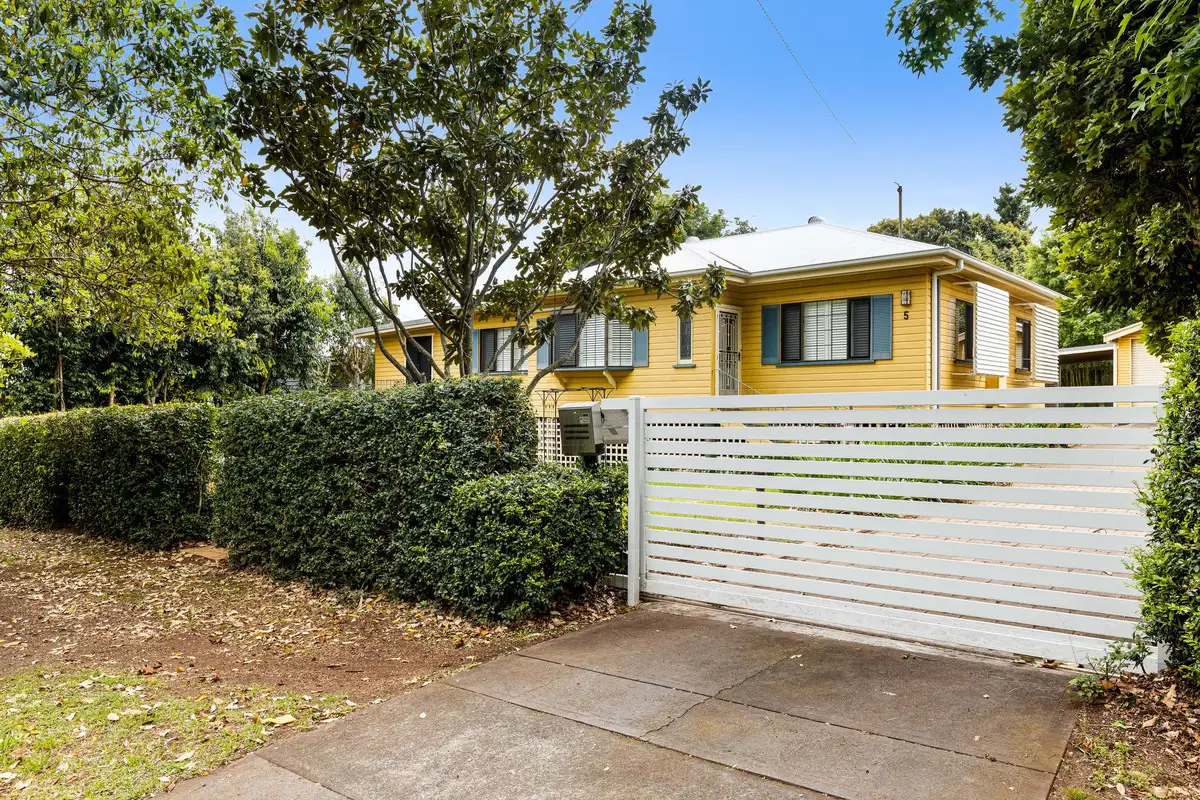 Main view of Homely house listing, 5 Collins Street, Mount Lofty QLD 4350