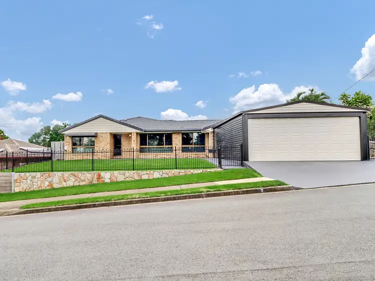 7 Vaucluse Crescent, Petrie QLD 4502