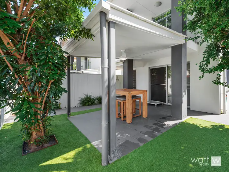 2/30 Henry Street, Chermside QLD 4032