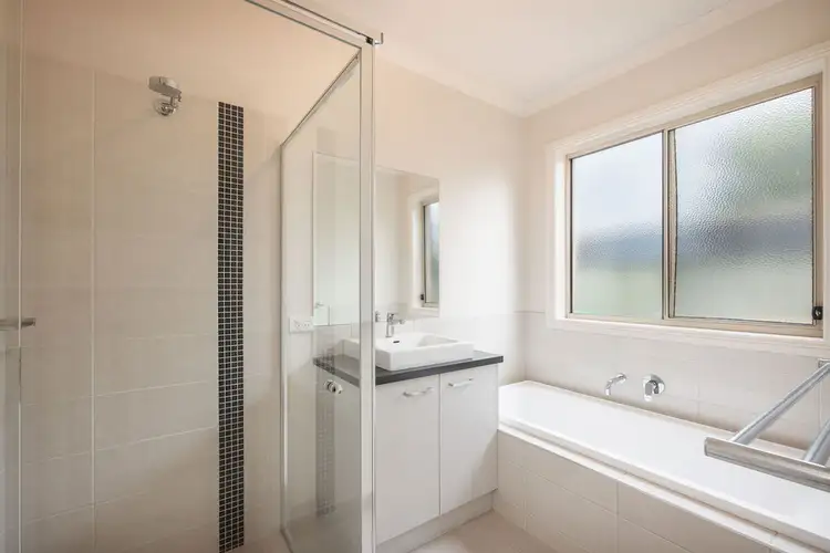 Sixth view of Homely townhouse listing, 1a Snowdon Street, Wodonga VIC 3690