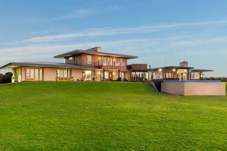 530 Banks Road, Marcus Hill VIC 3222