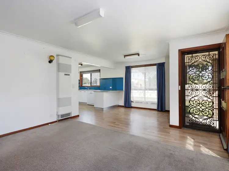 Fourth view of Homely house listing, 2/195 - 197 Macarthur Street, Sale VIC 3850