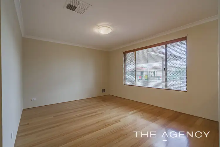 Sixth view of Homely house listing, 54 Molloy Circuit, Atwell WA 6164