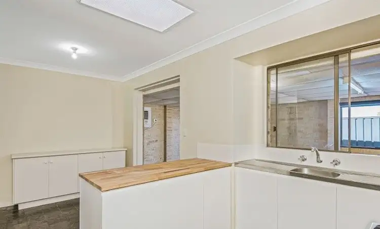 Fifth view of Homely house listing, 1 Fairfield Grove, Heathridge WA 6027