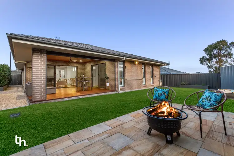 100 Blackwood Circuit, Cameron Park NSW 2285