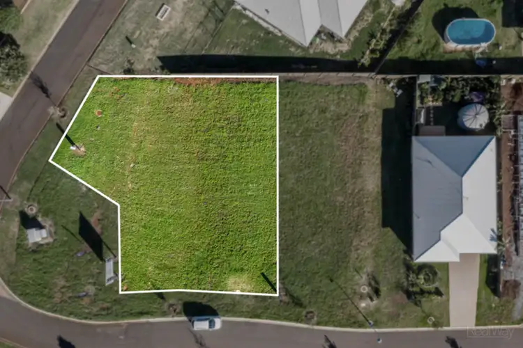 16 Campbell Drive, Highfields QLD 4352