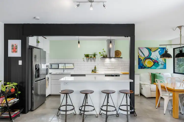 8/22 Rudd Street, Broadbeach Waters QLD 4218