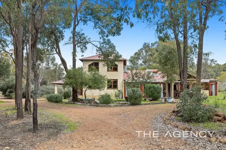 8 Ballymore Place, Gidgegannup WA 6083