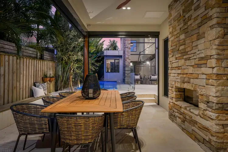 12 Lemana Lane, Burleigh Heads QLD 4220