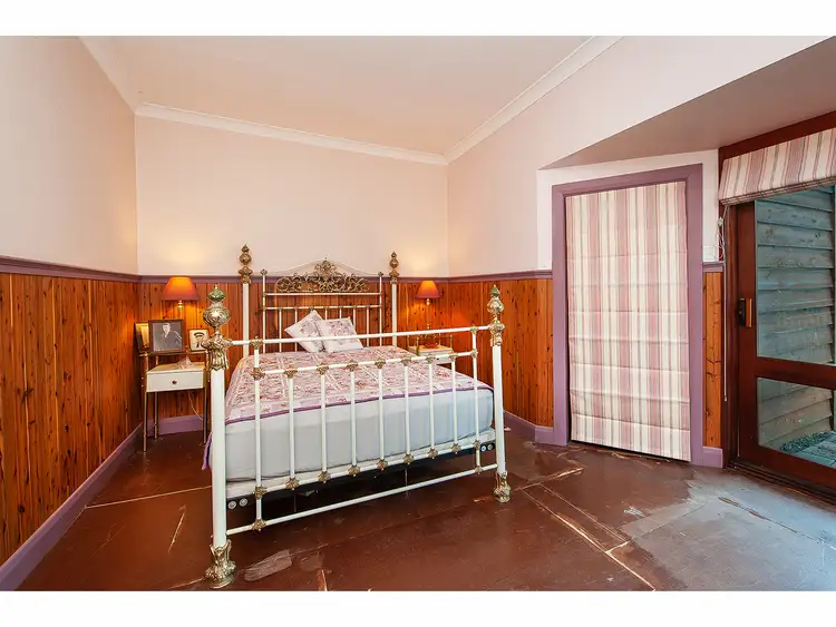 Fifth view of Homely house listing, 385 Macauley Street, South Albury NSW 2640