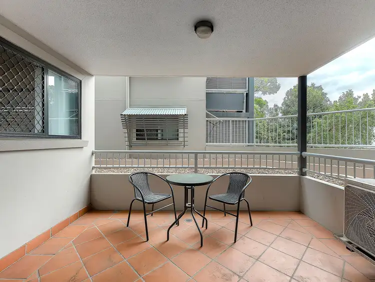 Fourth view of Homely unit listing, 6/106 Linton Street, Kangaroo Point QLD 4169