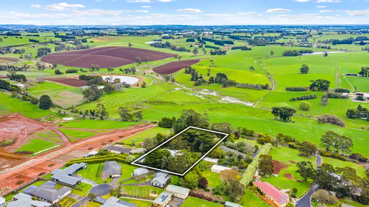 Sixth view of Homely house listing, 6 Bellamy Close, Warragul VIC 3820
