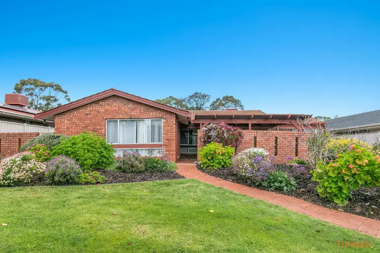 6 De Sassenay Crescent, Modbury Heights SA 5092