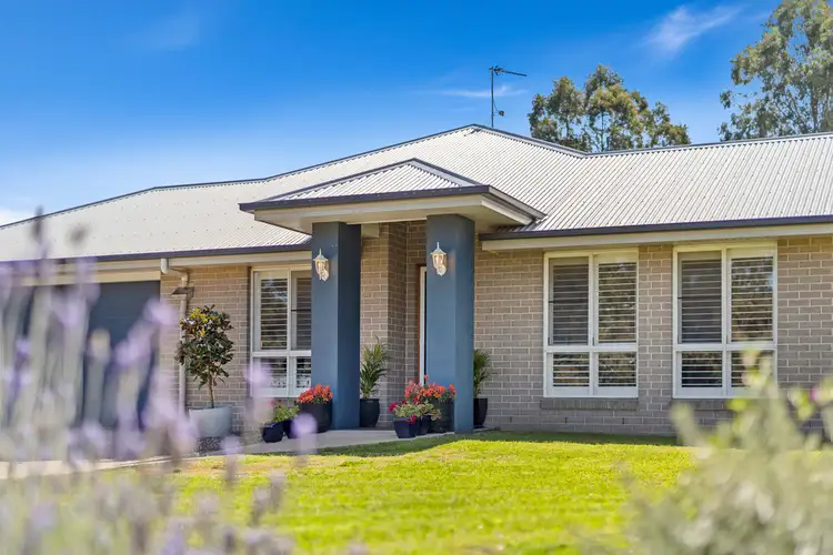 8 Janelle Court, Highfields QLD 4352