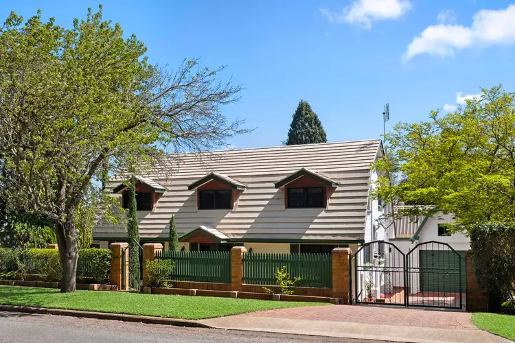 1a Dawnie Street, East Toowoomba QLD 4350