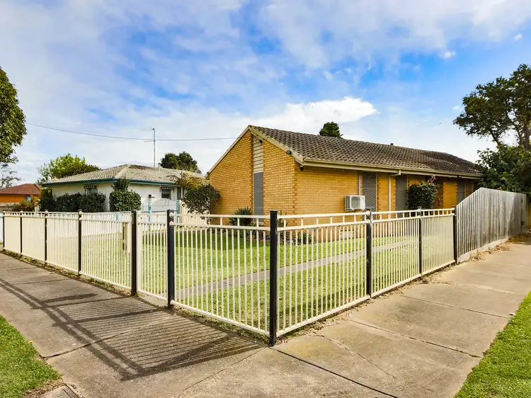 47 Jackson Avenue, Sale VIC 3850